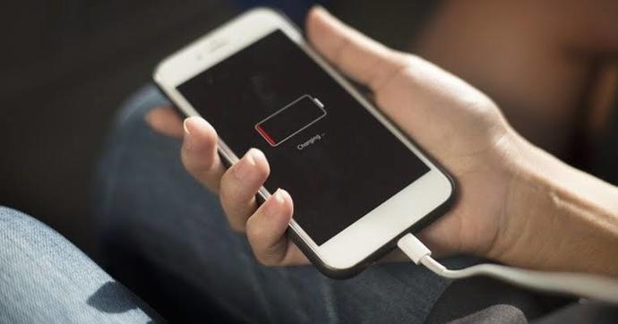 Telefonunuzdaki şarj yüzdesi, sizin kalan ömrünüz olsa… Kaç yaşına kadar yaşardınız🪫 ?