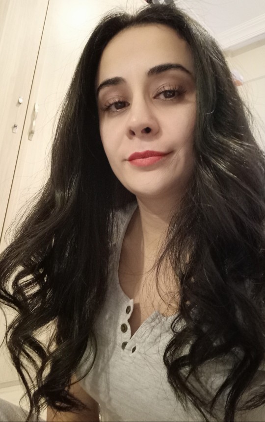 Kızlar sizce kısa saç mı yoksa uzun saç mı daha hoş?