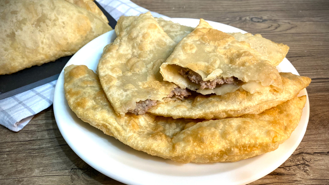 Kahvaltı da size çiğ börek yapsam yermisiniz?