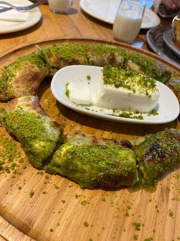 Katmer deyince aklınıza Antep mi gelir, yoksa Kayseri usulü hangisi daha efsane?