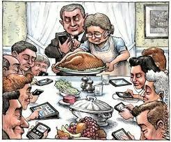 Yemek yerken telefonu ile ilgilenir misiniz?