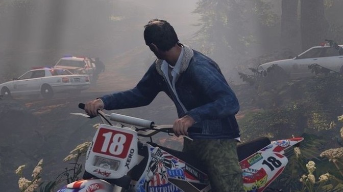 GTA oyununda polisleri peşinize takıp eğlenir miydiniz?