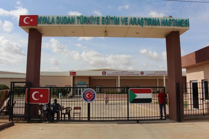 Sudanda Afrikalılara ücretsiz tedavi sağlayan Türk hastanesi