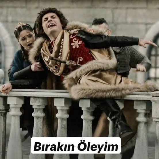 En son ne zaman kendini balkonda aşağı atmak istedin?