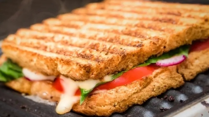 Bu saatte acıktınız hangisini yemek isterdiniz?