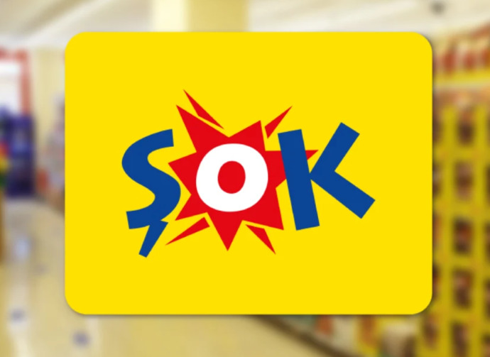 3 harfli marketlerde yaşlı abileri görmemiz şaka mı yoksa bu marketlere verilen bir CEZA mı?