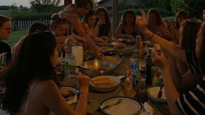 Daha çok bir ev kuşu musunuz yoksa sosyal bir kelebek mi?