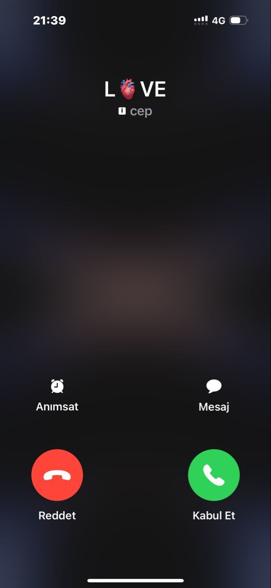 Sevgiliyle her gün konuşmak zorunda mısın?