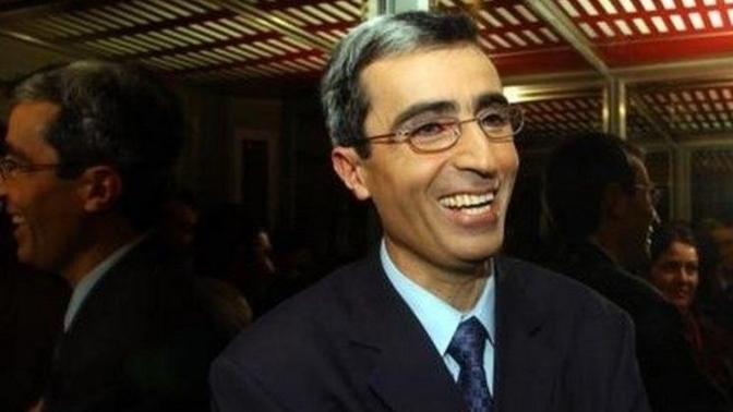 İmamoğlu, bir zamanların dolandırıcısı Fadıl Akgündüz'e benzemiyor mu?