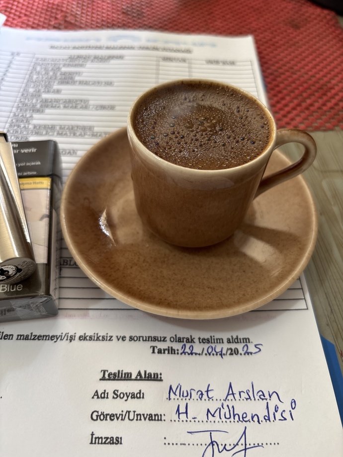Günaydınlar 🌺🌱🥰🫠 Güne kahve ile başlayan kimler?