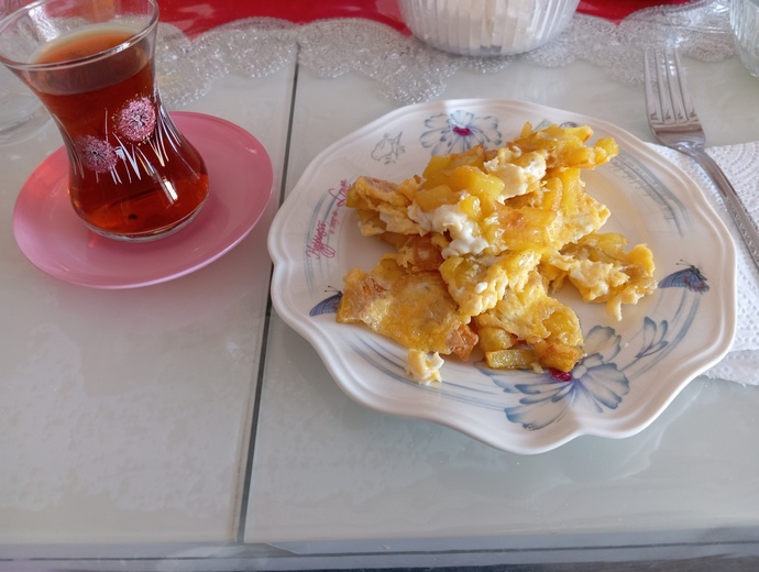 Bugün patatesli yumurta yedim kahvaltıda siz ne yediniz ne yaptınız?