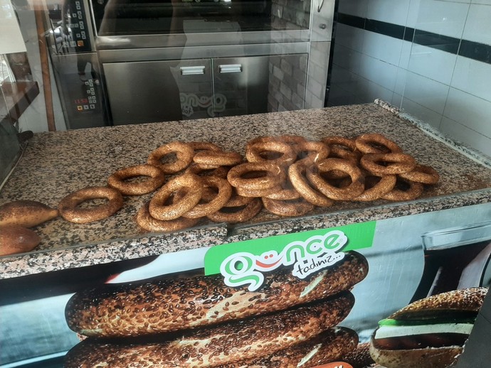 Simit yermisiniz İzmiri simitleri?