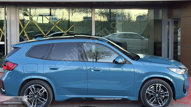 BMW İX1 mi CLA mı?
