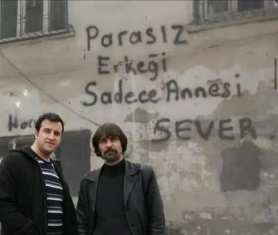 Parasız erkeği kim sever?