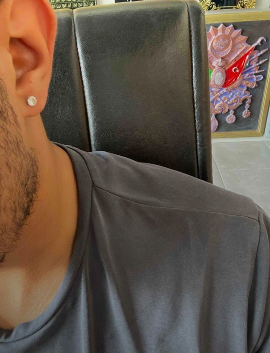 Sevgiliniz/eşiniz küpe takmanızı istese takar mıydınız 🥲?