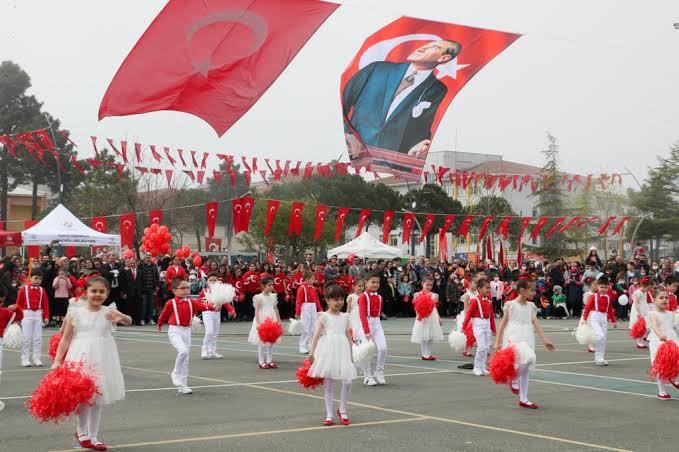 Öğrenciyken 23 Nisan gösterilerine katıldınız mı?