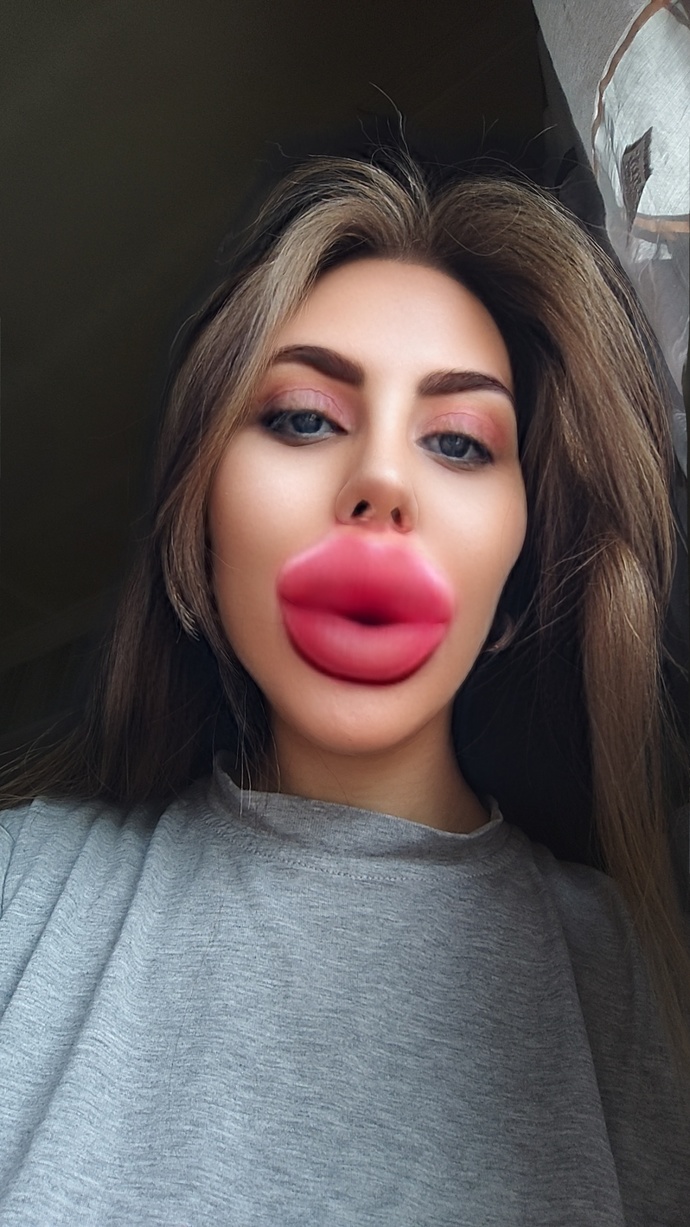 Noboor canlarımm? gunooydun🤭? makiajım nasıl olmuş beğeni ve yorumlarınızı alırım isteyen olursa ücretsiz yaparım 🤭🤭🤭?