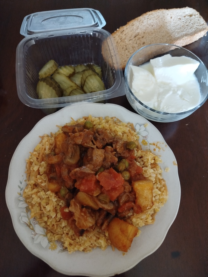 Uydurma yemek yaptım ne bulduysam kattım