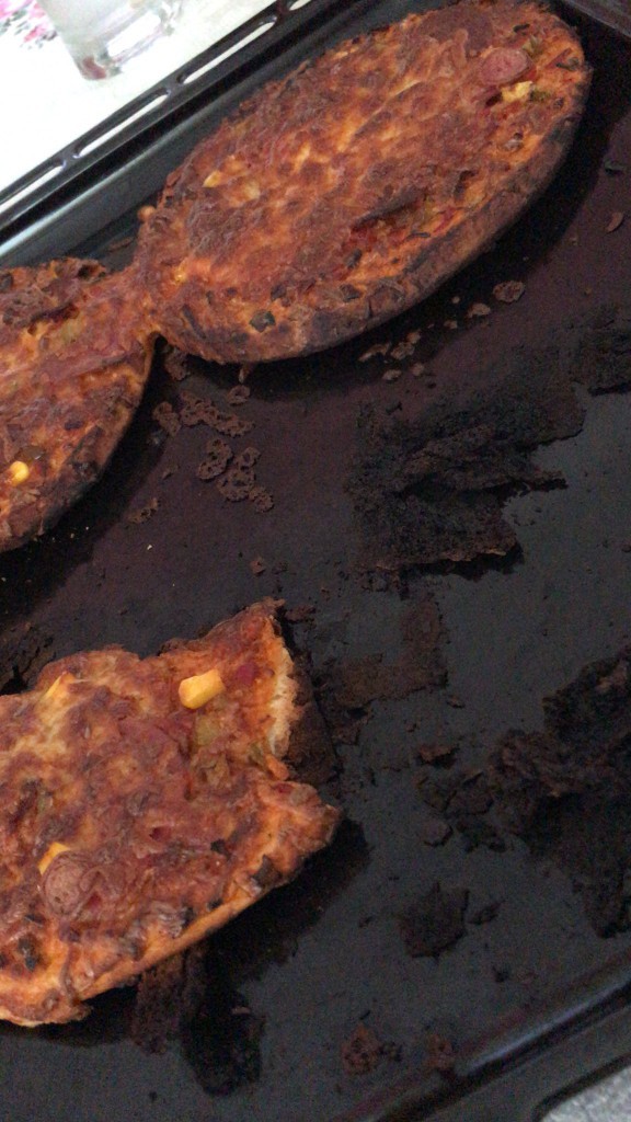 Arkadaşlar pizza yaptım nasıl olmuş?