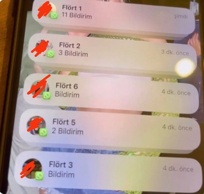 Flörtlerime seninde çocuk bayramın kutlu olsun ama bil bakalım ne çocuğu diye mesaj attım hepsi yazmış 🤭etkilenmişler midir?🤭🤭?