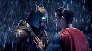Batman mı döver Superman mı?