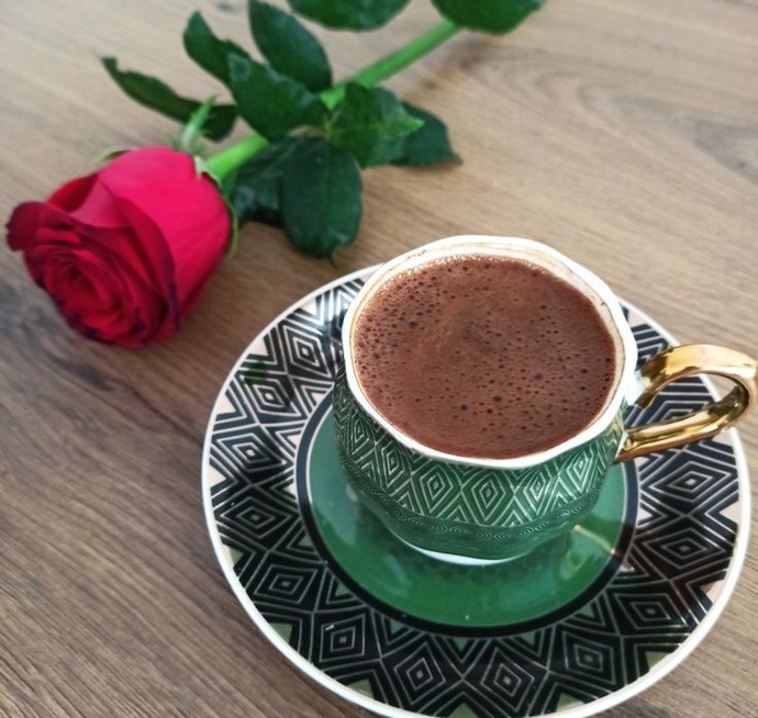 Kahve içelim mi demekte seni seviyorum demenin bir başka yolu değil mi?