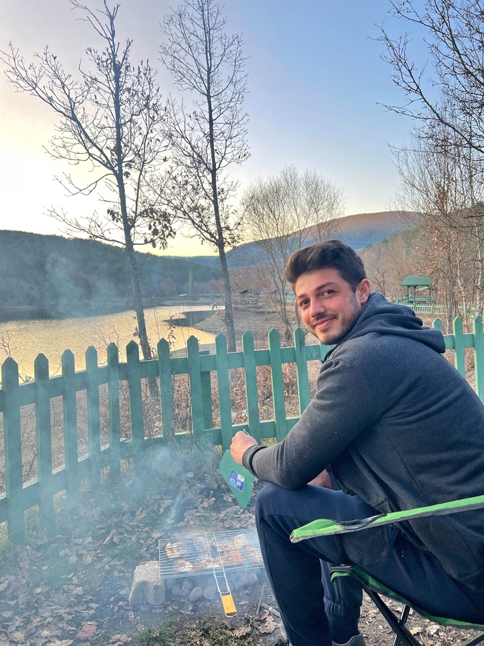 Sizce gönül eğlendirmelik mi evlenmelik mi?
