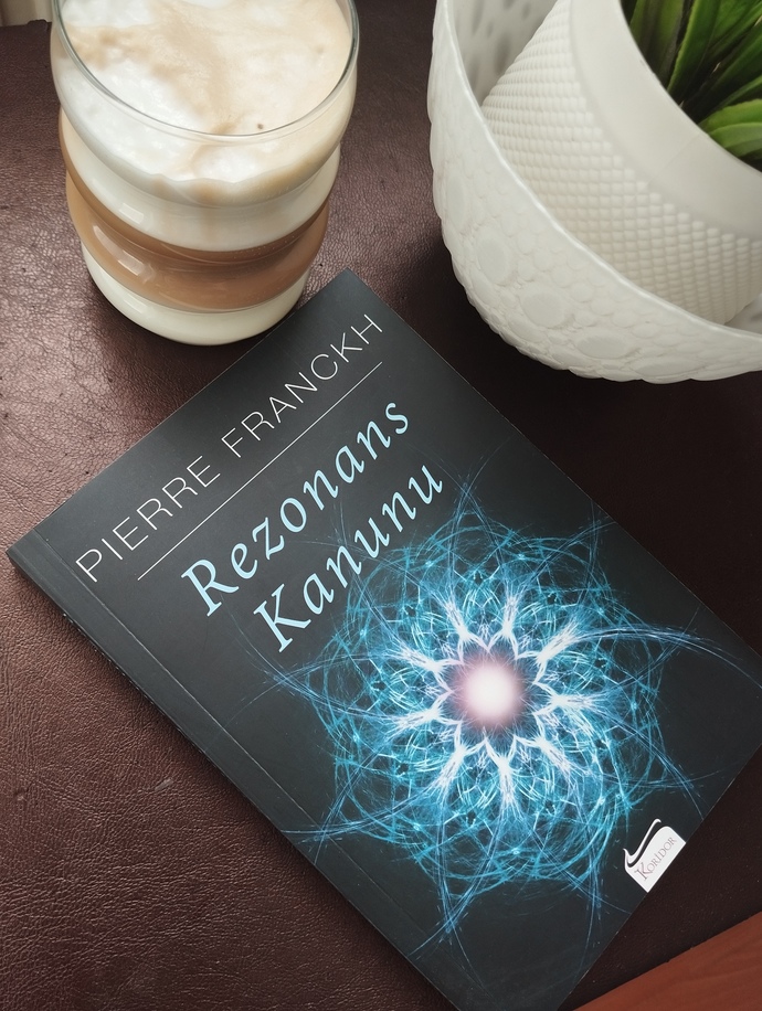 Kahve & Kitap ikilisini seviyor musunuz?