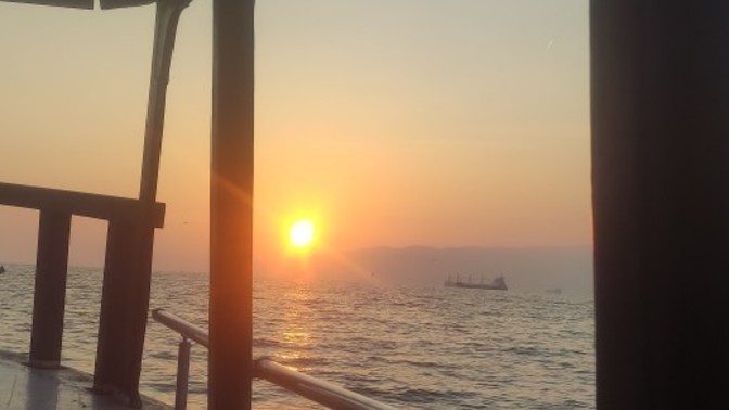 Gün batımına bir şarkı bırakın?