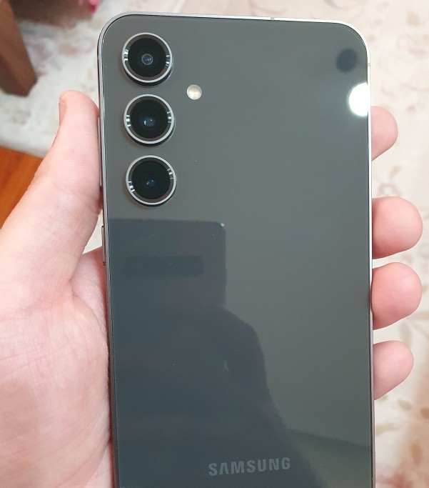 Güncel olarak şu an ki Kullandığınız sahip olduğunuz akıllı telefonunuzun markası modeli nedir?