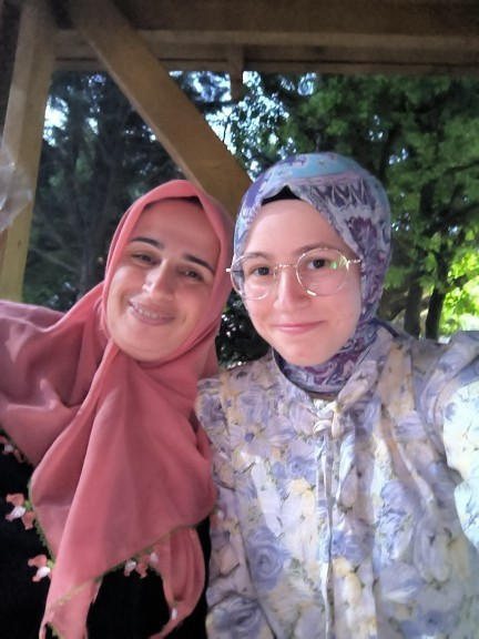 Akşam park bahcesinde kahve atıştırmalık getirme aktivitesi seviyor musunuz?