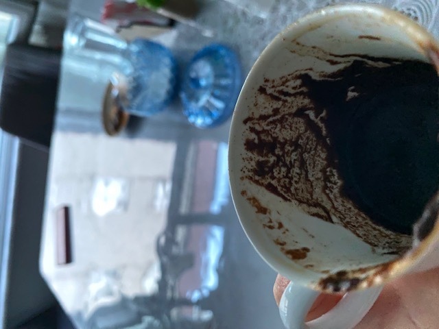 Kahve falından anlıyan varsa yorumlayabilir mi lütfeeeen?