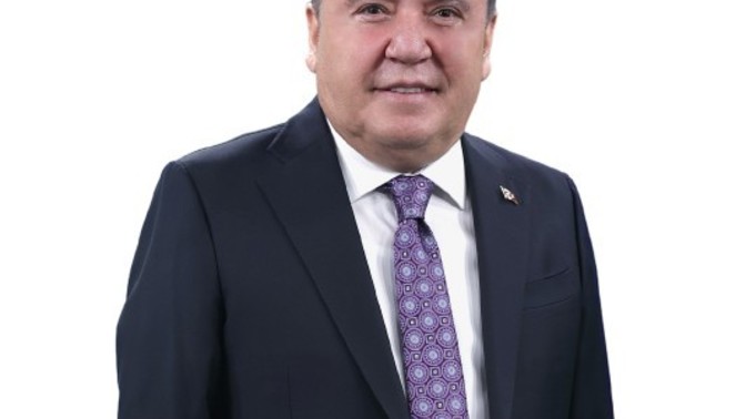 Antalya büyükşehir belediye başkanı muhittin böcekten memnun musunuz antalyalılar cevaplasın?