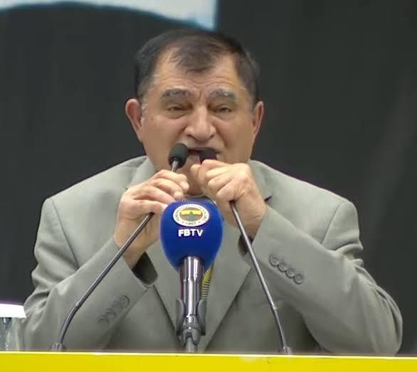 Aynı günde gerçekleşen Galatasaray ve Fenerbahçe toplantısından iki konuşma! Sizde buradaki farklar nedir?