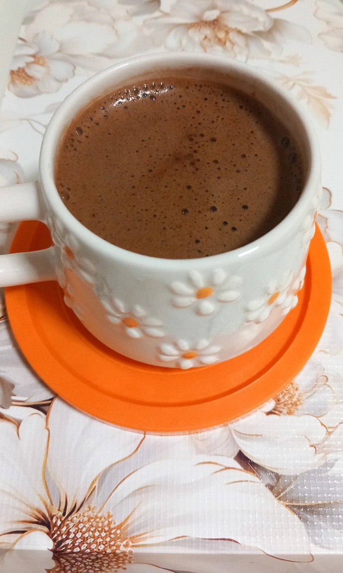 Ömür boyu ya kahve içmeyeceksin ya da çikolata yemeyeceksin, hangisini seçerdin?