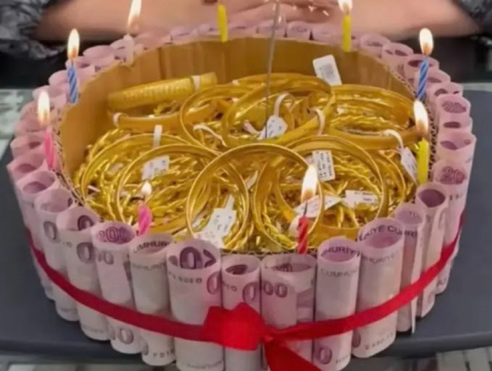 Böyle bir pasta sever misin?
