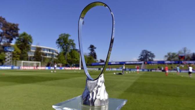 UEFA Gençlik Ligi'nin kupa tasarımını nasıl buldunuz?