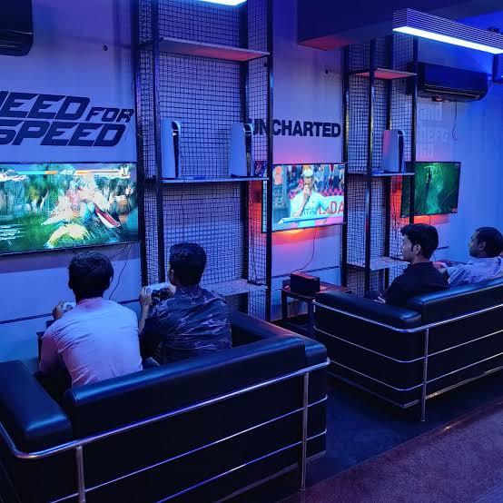 Multiplayer oyunları oynarken en komik anın neydi? Bir ekipte olmanın en eğlenceli yönü ne sizce?