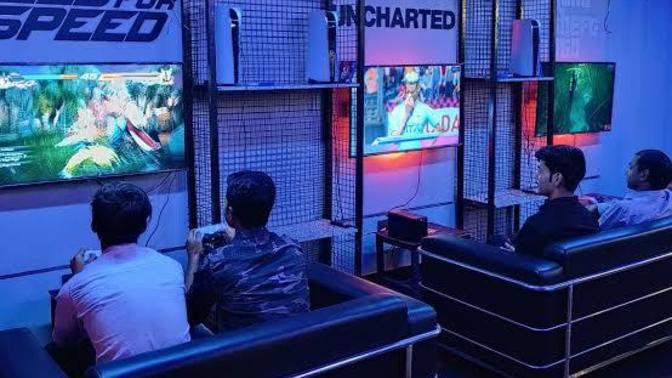 Multiplayer oyunları oynarken en komik anın neydi? Bir ekipte olmanın en eğlenceli yönü ne sizce?