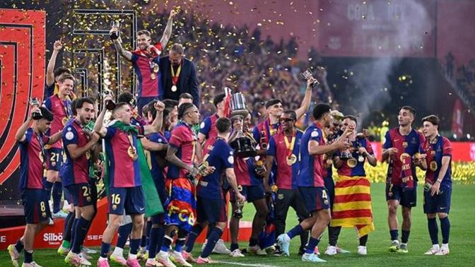 Barcelona, finalde 3-2 mağlup ettiği Real Madrid'i alkışlarla uğurladı. Ülkemizde aynısını görmemiz mümkün müdür?