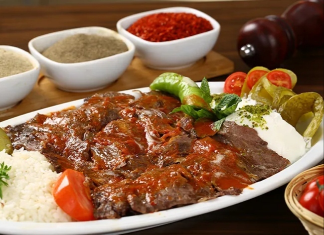 Akşama menüde İskender var severmisin?