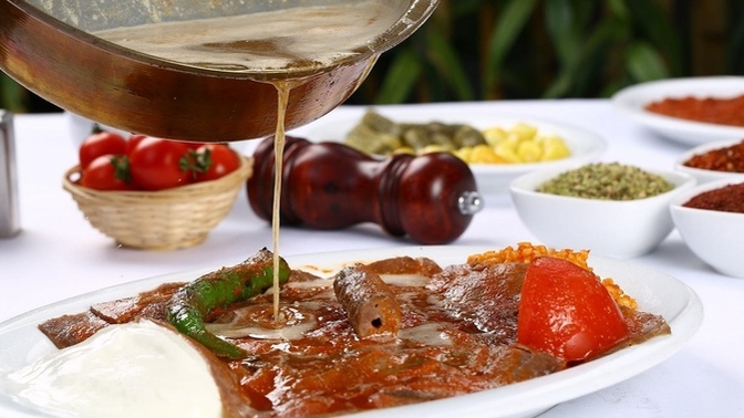 Akşama menüde İskender var severmisin?