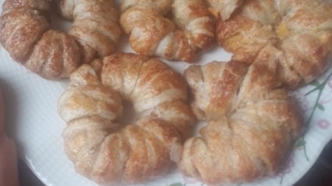 Bir bardak çay olsaydınız arkadaşınız bu Elmalı kurabiye olur muydu 🤌🍪🥐?