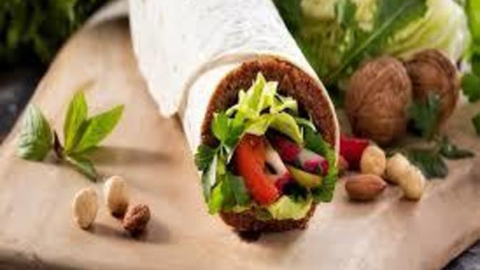 Bu saate çiğ köfte kimler yemek ister?