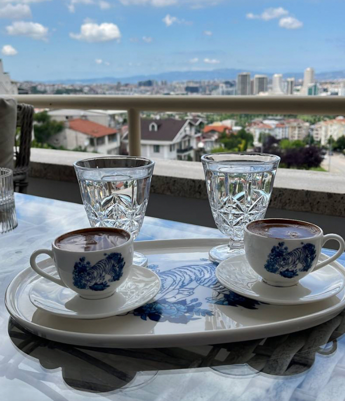 40 yıl hatrı var heee