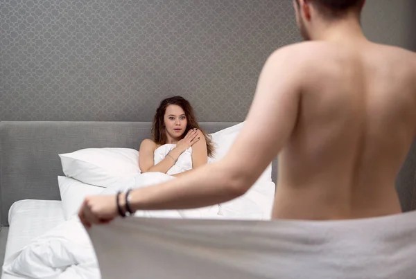 KS erkeklerinin en alakasız konuyu bile penis boylarına bağlaması çok profesyonel değil mi😂?