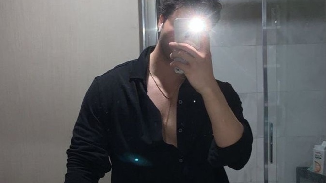 Neden Ayna’ya cam gibi , Cam’a ayna gibi diyoruz?
