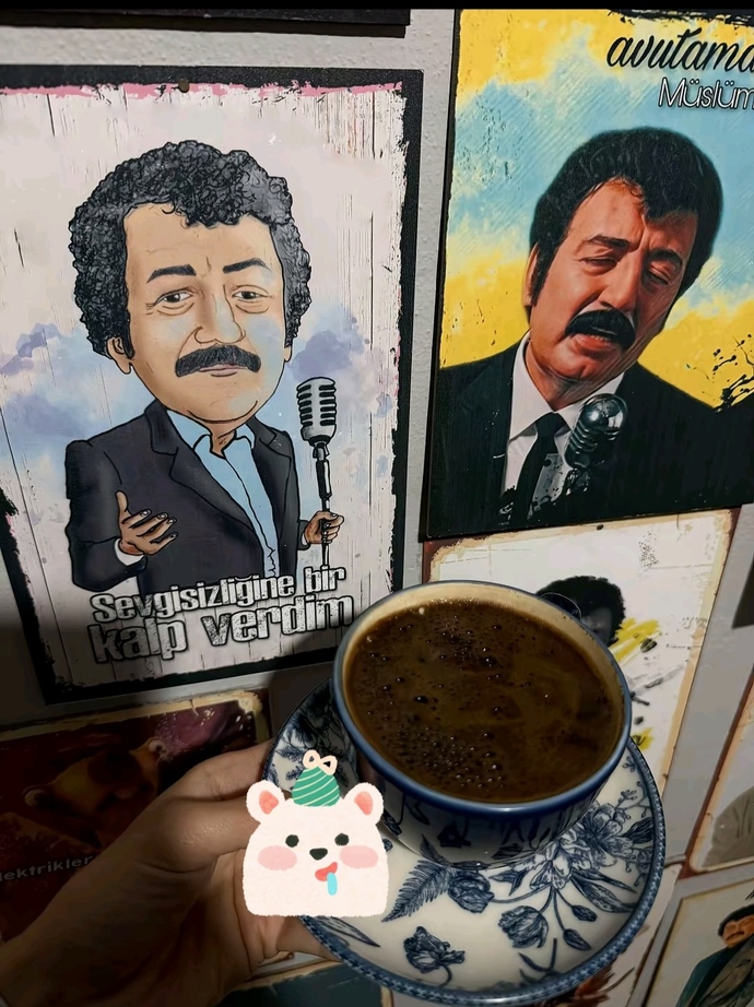 Akşamına hangi içecek ve müzik eşlik ediyor?