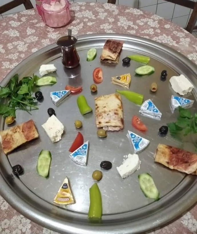 Size böyle bir serpme kahvaltı hazırlasam gelirmiydiniz 😂?