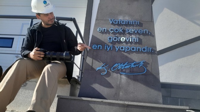 Katılıyor musunuz bu söze "Vatanını en çok seven görevini en iyi yapandır"?